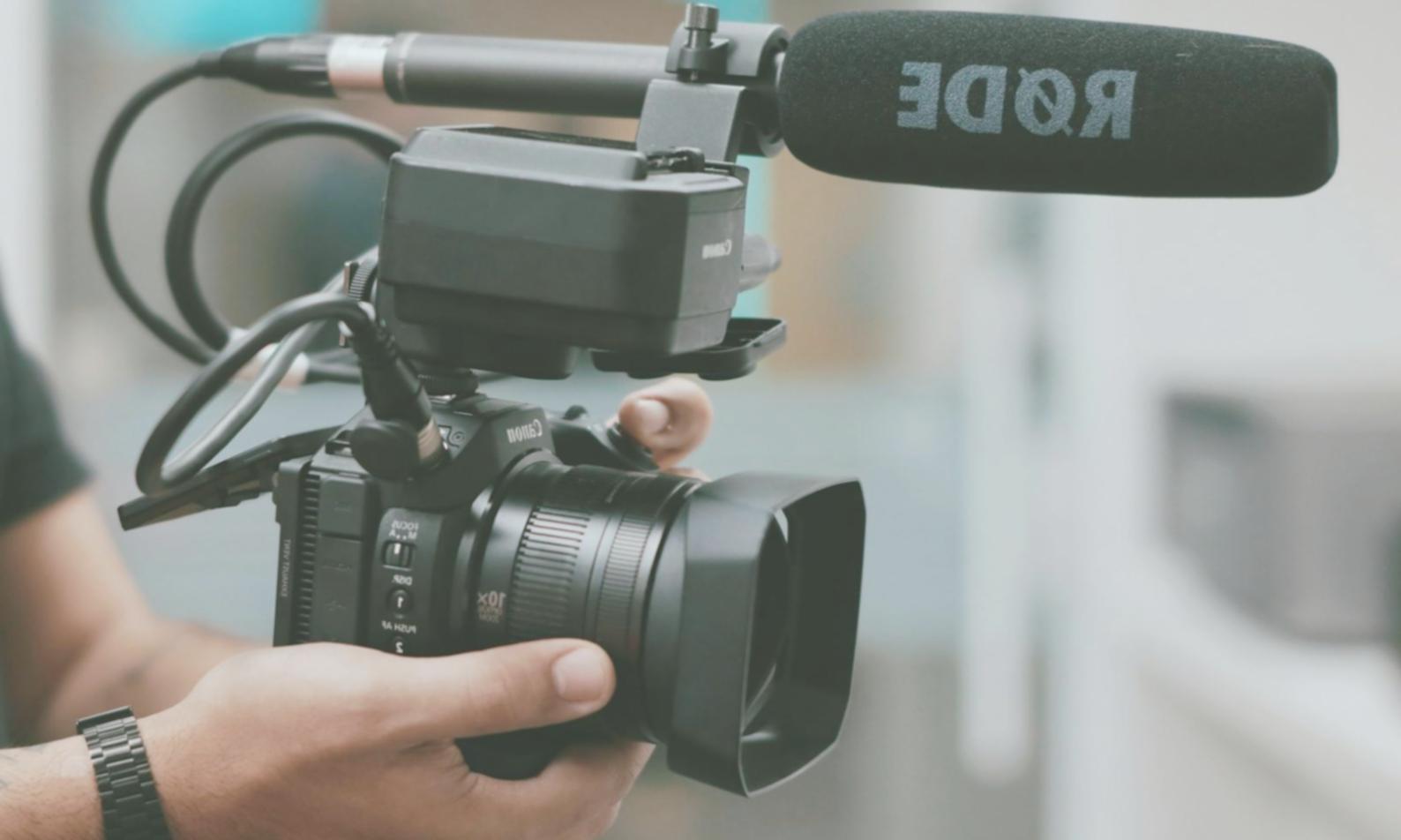 Professionelles Audio-Setup für Videobearbeitung